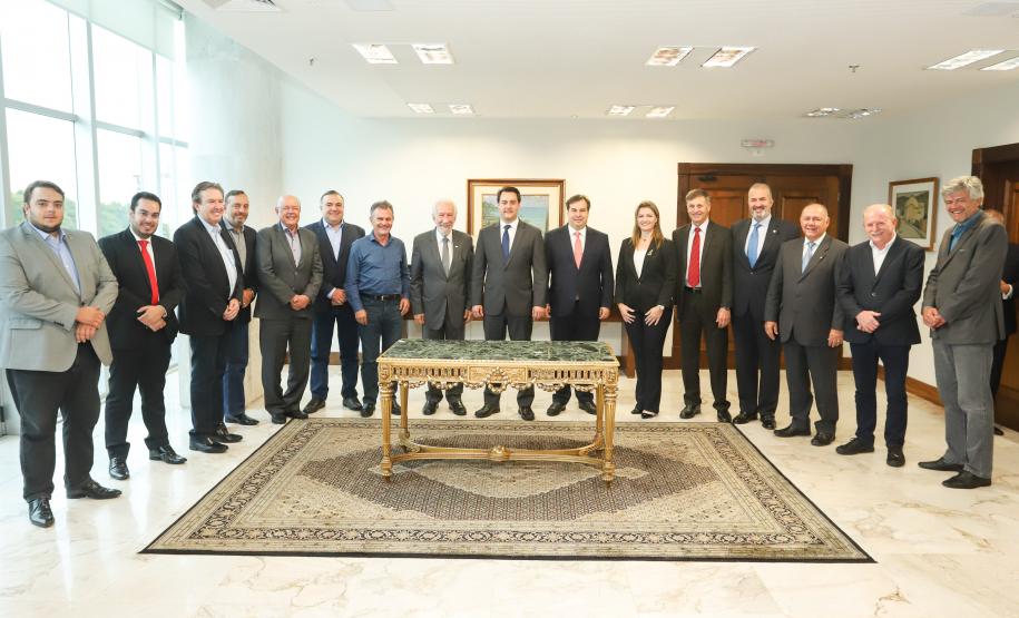 Governado Ratinho Jr. recebe Deputado Rodrigo Maia