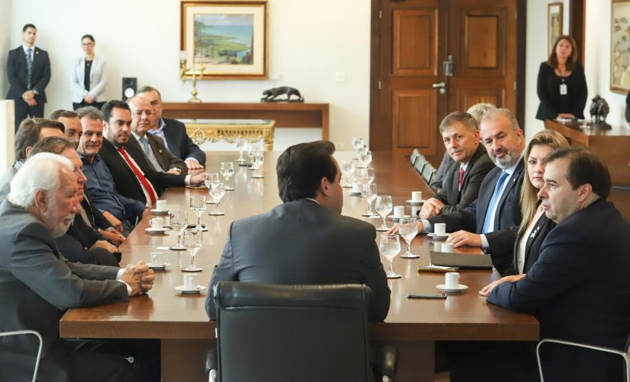 Governado Ratinho Jr. recebe Deputado Rodrigo Maia