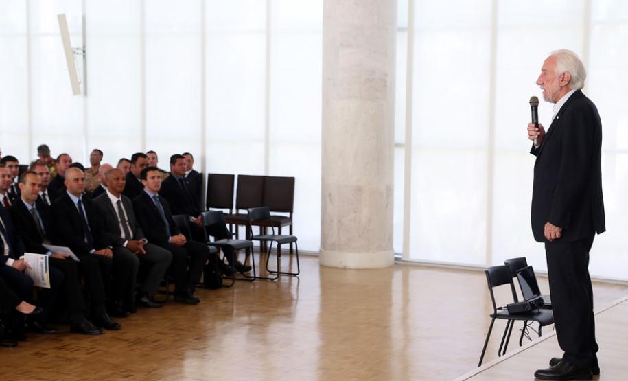 Formatura Seg. Dignitários